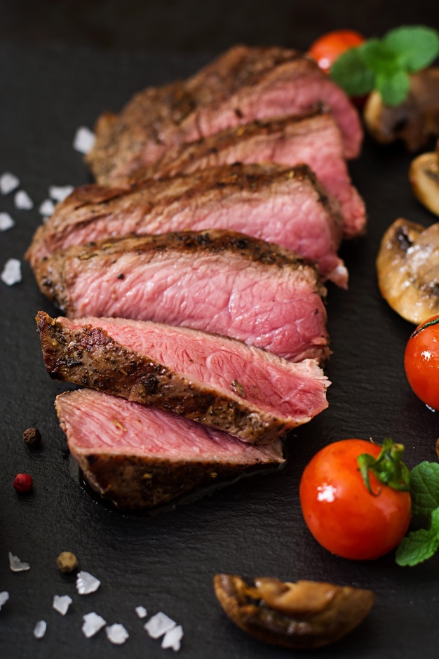 la carne rossa contiene ferro eme, essenziale per fronteggiare l'anemia