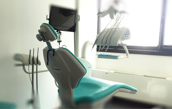 studio dentista - odontoiatria conservativa biologica