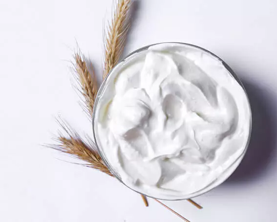 lo yogurt greco è un metodo naturale per alleviare il prurito intimo