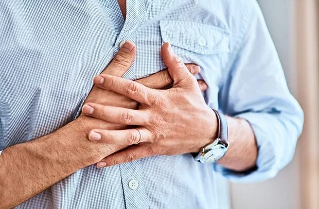 palpitazioni cardiache, cosa sono e quando chiamare il medico